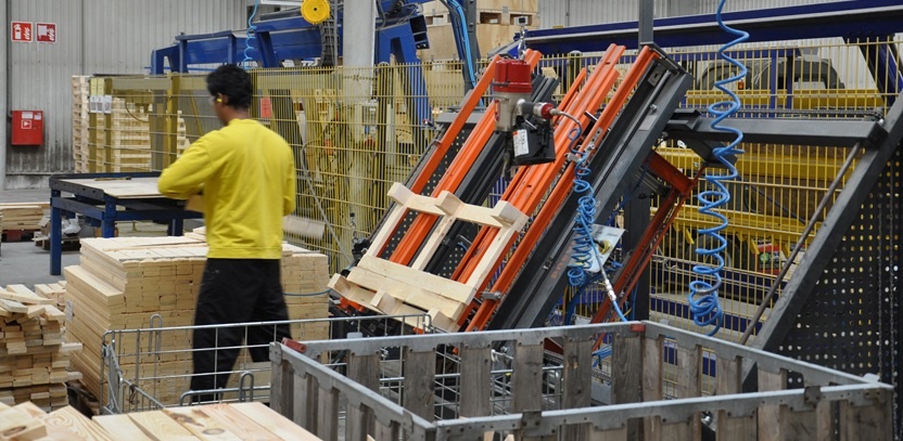 Mastering Seasonal Logistics with Rotom’s Wooden Solutions